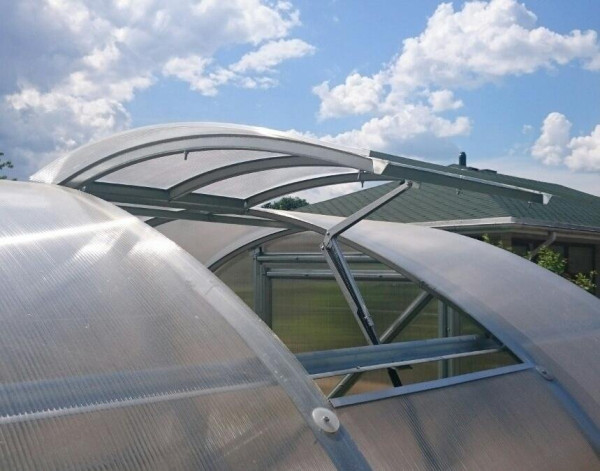 Střešní okno pro obloukový skleník LANITPLAST TIBERUS 8 mm LG3119 (1)